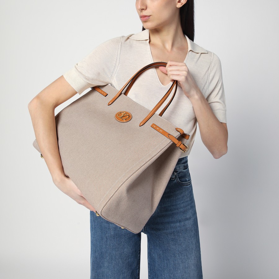 【VALENTINO】Two-Tone Canvas Antibes Shopping Bag Valentino Garavani Canvas Antibes Tote Bag | Harrods UK