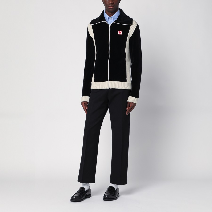スウェット・トレーナー Valentino Garavani Chenille Sweatshirt With Patch Valentino Black chenille sweatshirt with Chez Valentino