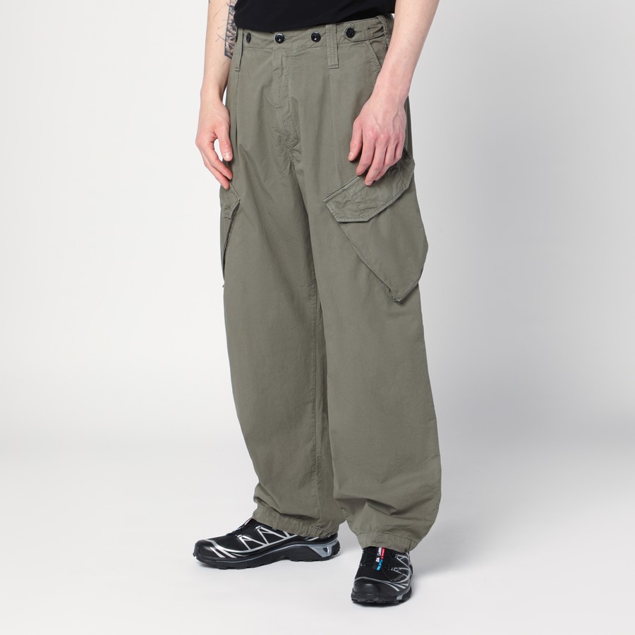 【新品】C.P. COMPANY military pants C.P. Company Military green cargo pants in cotton | TheDoubleF
