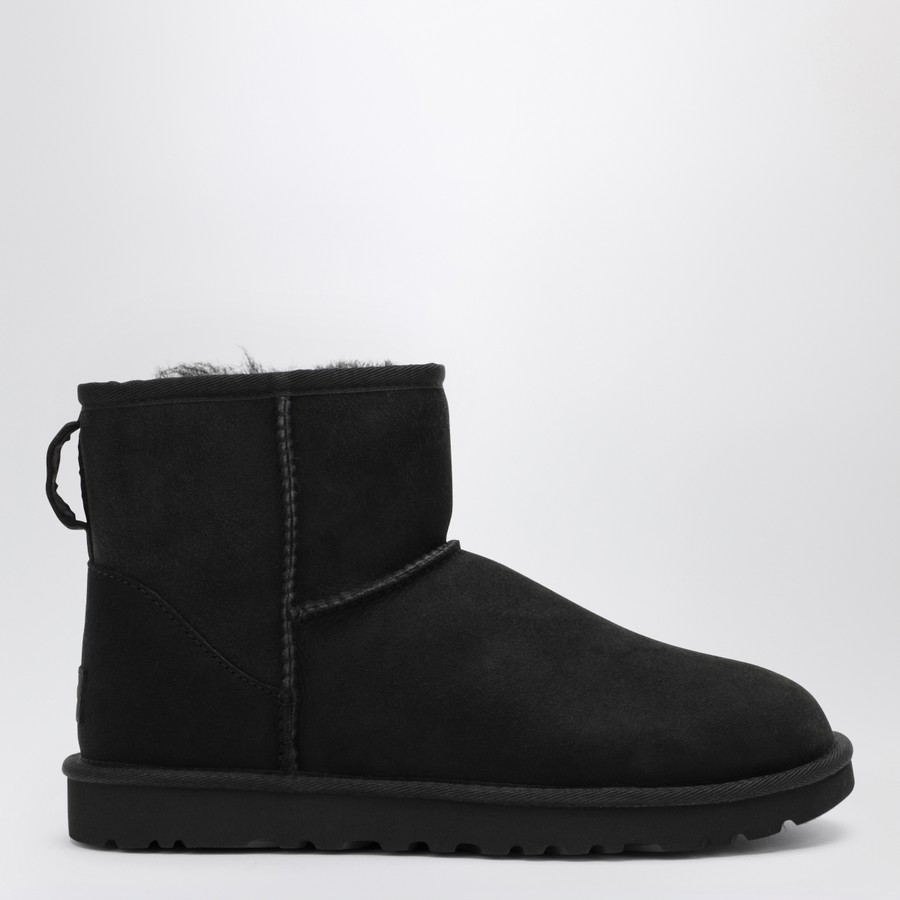 UGG Classic Mini II boots in black | TheDoubleF