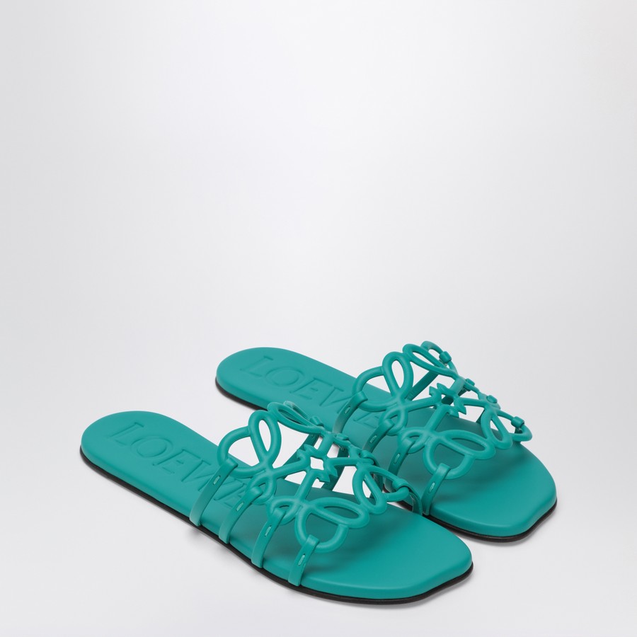 サンダル・ミュール LOEWE PETAL ANAGRAM TURQUOISE SANDAL Loewe Petal Anagram turquoise sandal | TheDoubleF