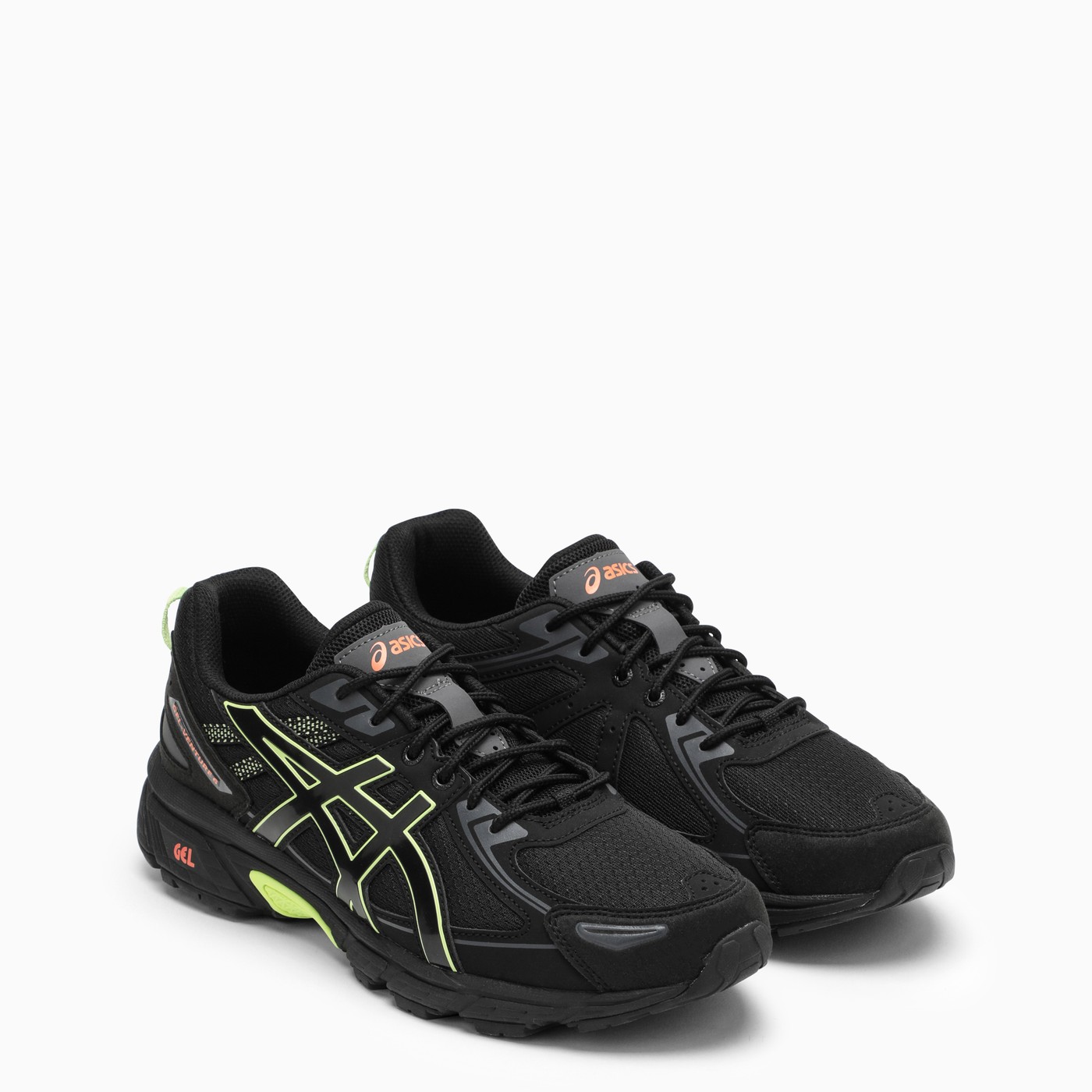 asics black trainer