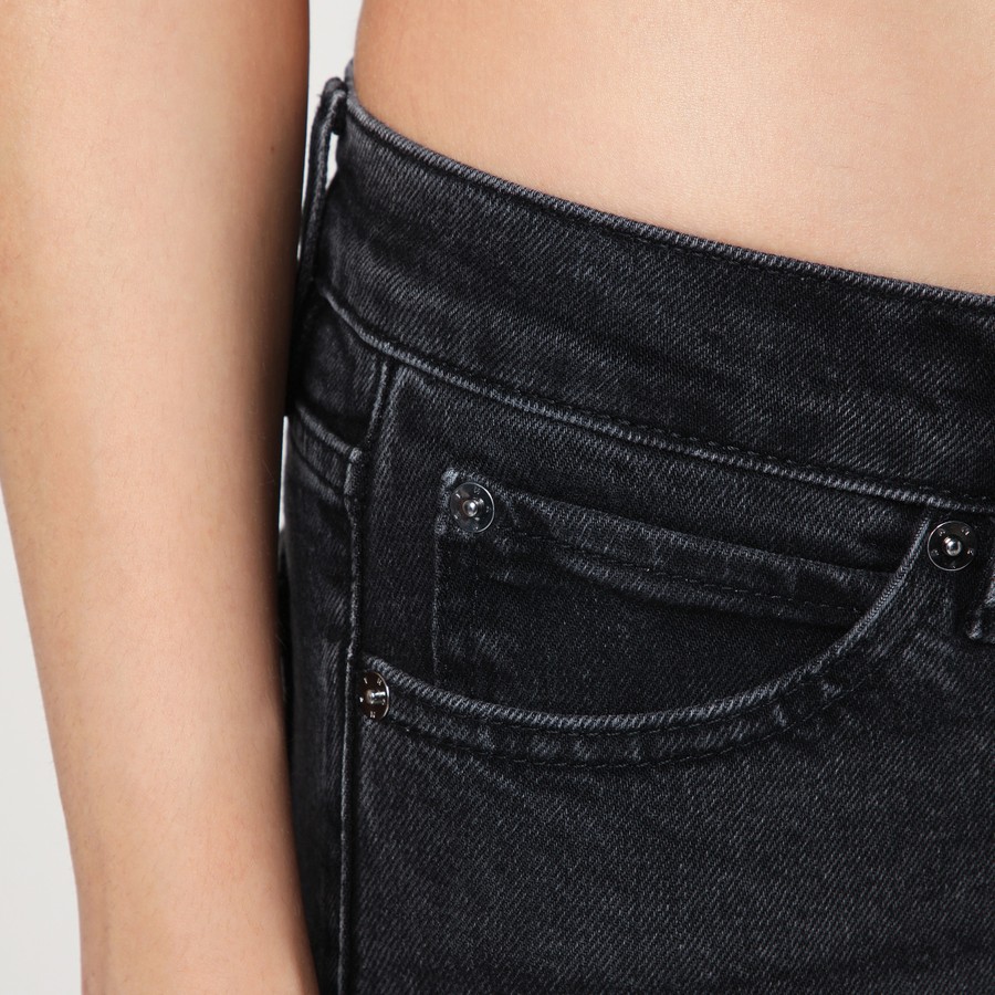 ボトムスその他 Frame The Borrowed jeans in black 1005606-DTHV-F.jpg?v=