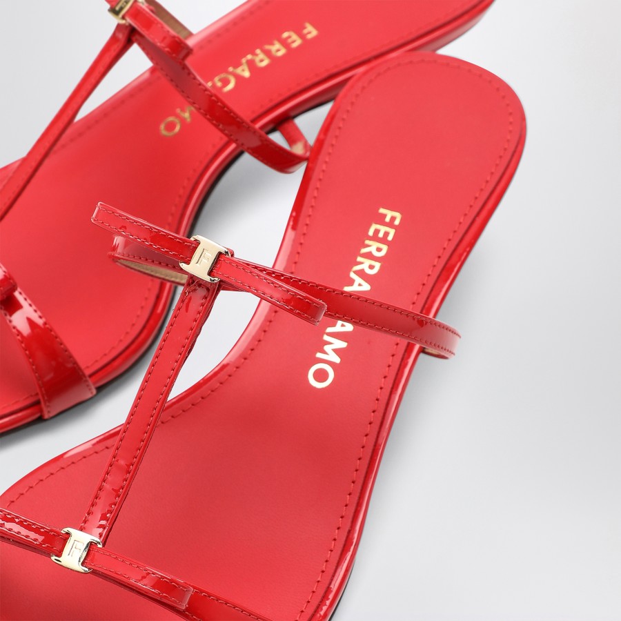 【関税&送料込】Ferragamo Flame Red Mini Bow Sandals Ferragamo Flame red Mini Bow sandals | TheDoubleF
