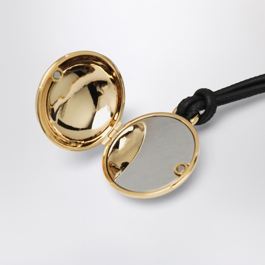 アクセサリーその他 Loewe Pendant with Anagram medallion gold Loewe Pendant with Anagram medallion gold | TheDoubleF