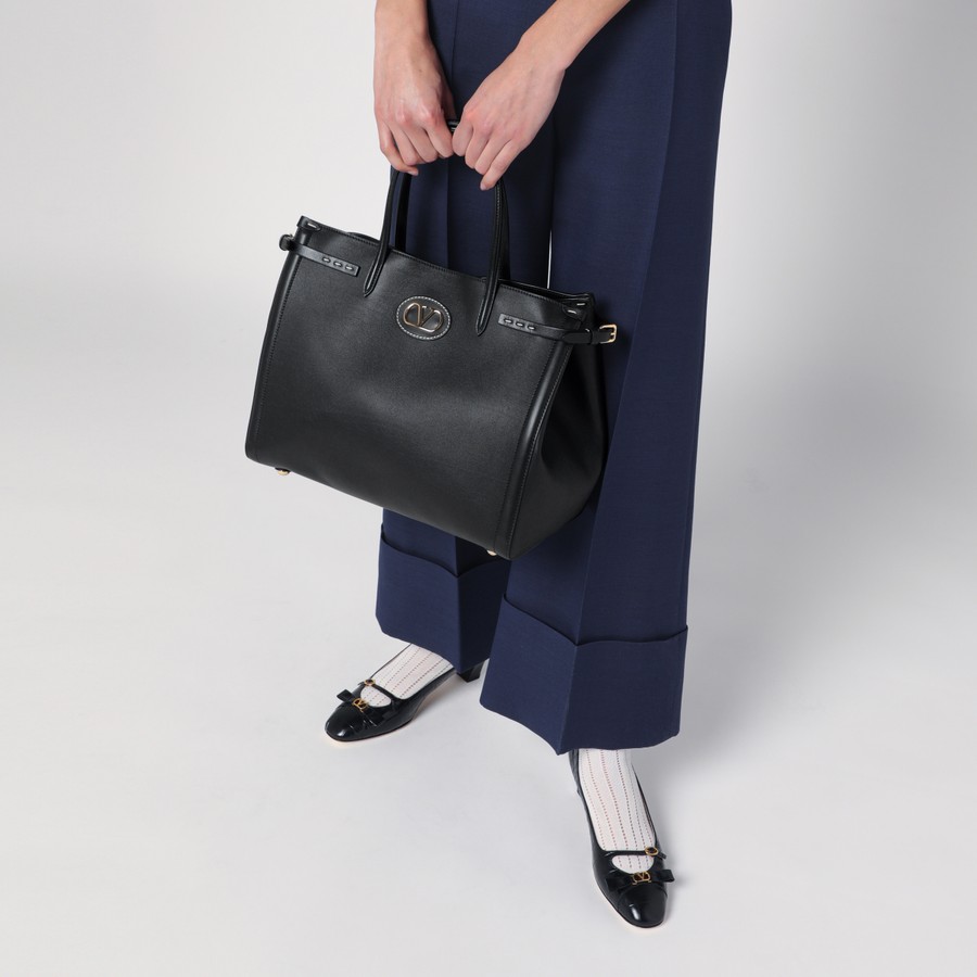 トートバッグ VALENTINO GARAVANI BLACK LEATHER MEDIUM ANTIBES TOTE BAG Valentino Garavani Antibes Medium Leather Shopping Bag for