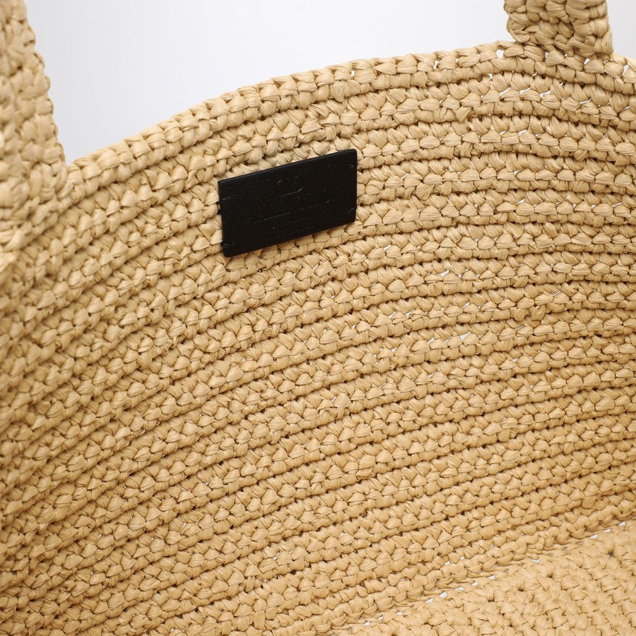 トートバッグ Valentino Garavani Viva Superstar Crochet medium natural/bla Valentino Garavani Viva Superstar Crochet medium natural