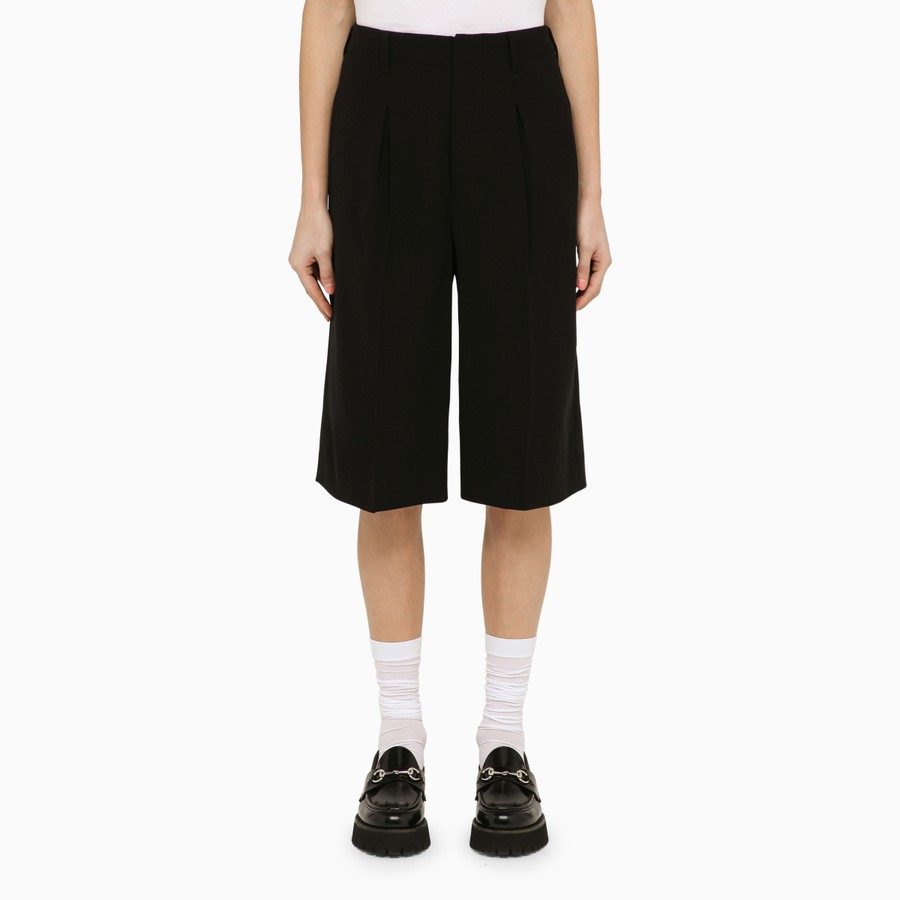 ショートパンツ Ami Paris Black wool-blend bermuda shorts Ami Paris Black wool-blend bermuda shorts | TheDoubleF