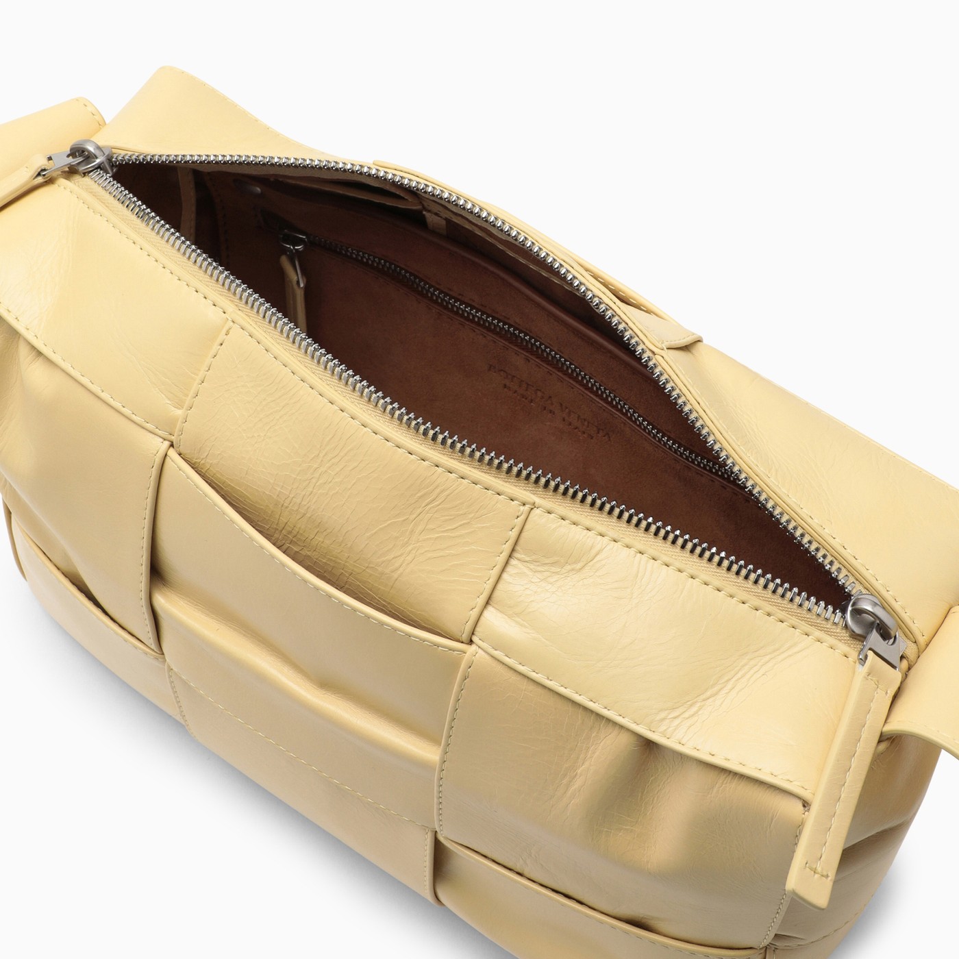 Bottega Butter Arco camerabag in leather TheDoubleF