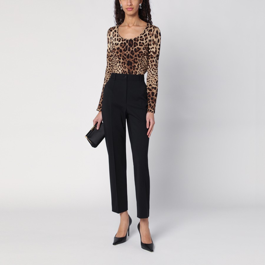 Tシャツ・カットソー DOLCE&GABBANA SILK BLEND LEOPARD PRINT T-SHIRT Dolce&Gabbana Silk blend leopard print T-shirt | TheDoubleF