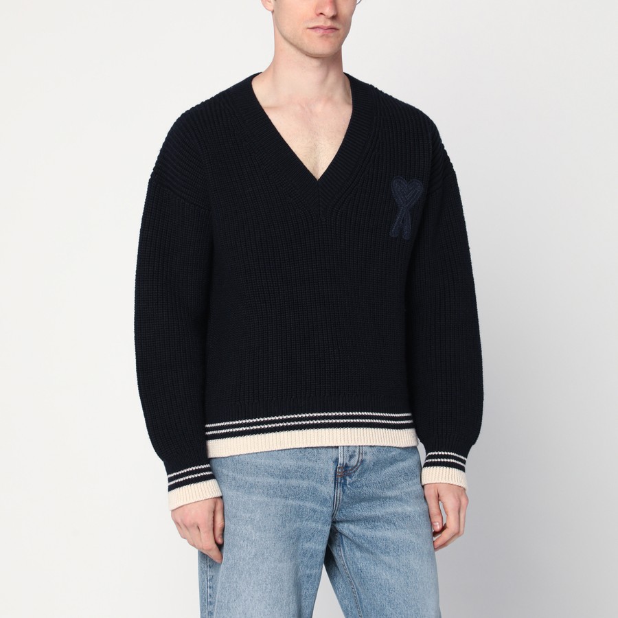 ニット・セーター AMI Men Sweater UKS268 KN0068 4011 BLUE Ami Paris Navy blue Ami de Coeur sweater | TheDoubleF