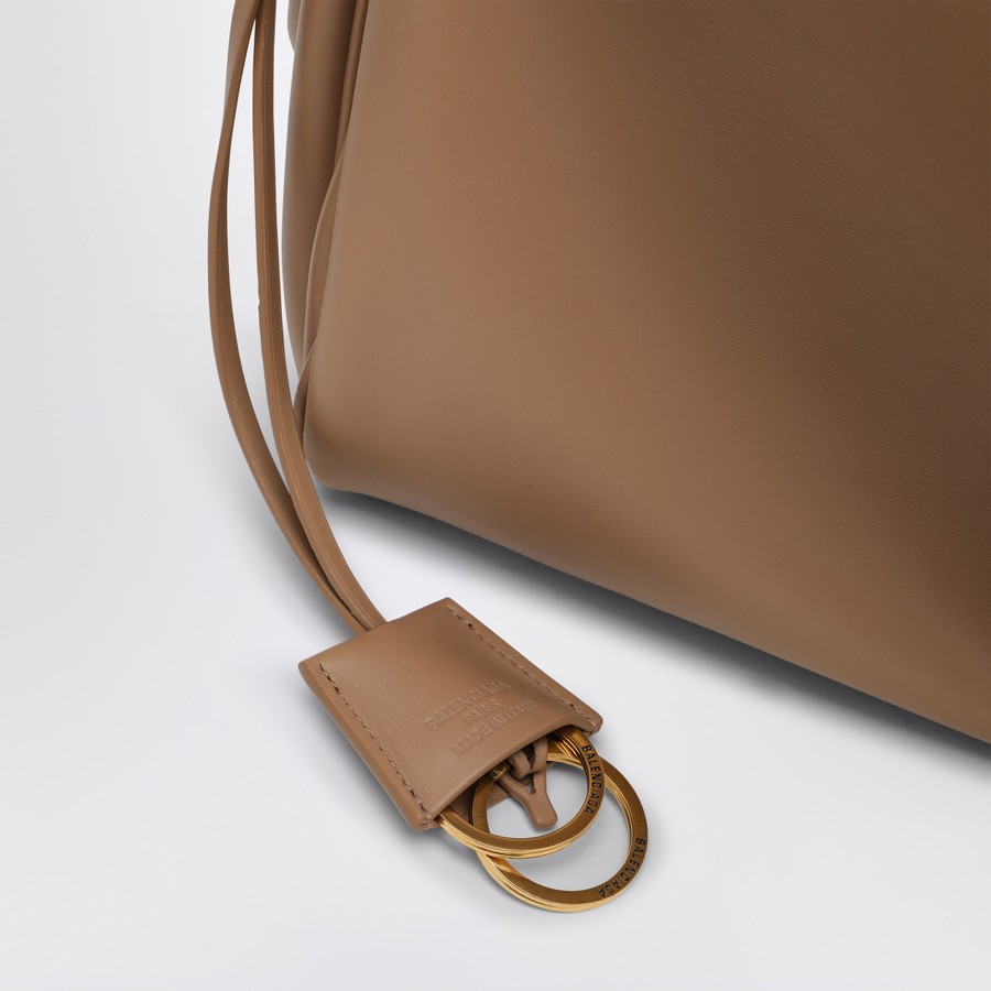 バッグ・カバンその他 Balenciaga Smooth coffe milk calfskin Large Rodeo bag Balenciaga Smooth coffe milk calfskin Large Rodeo bag