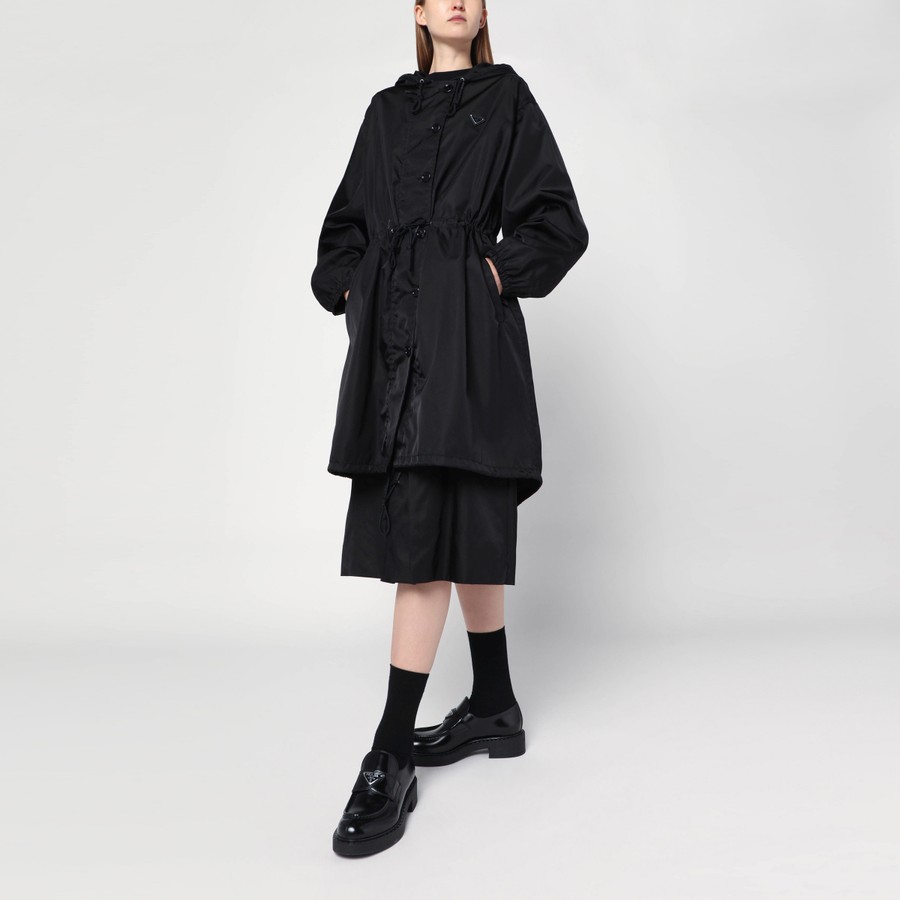 Prada Schwarzer Regenmantel aus Re-Nylon TheDoubleF