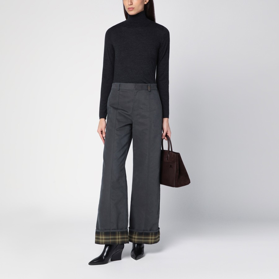 パンツ Burberry Ash Coloured Trousers With Lapels Burberry Ash coloured trousers with lapels | TheDoubleF