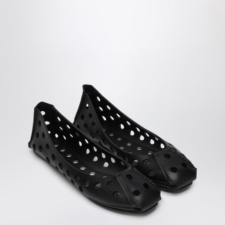 フラットシューズ ALAIA PERFO BLACK PERFORATED BALLET FLATS Alaïa Perfo black perforated ballet flats | TheDoubleF