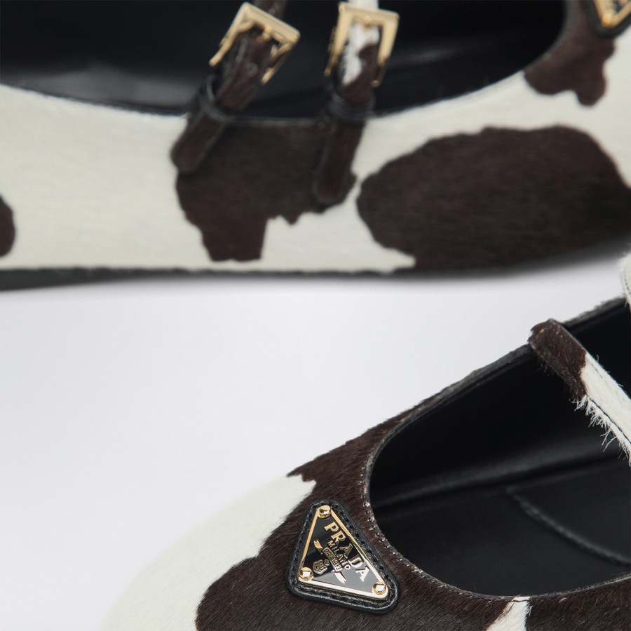 シューズ・サンダルその他 Prada White/dark brown ballerinas with animal print Prada White/dark brown ballerinas with animal print | TheDoubleF