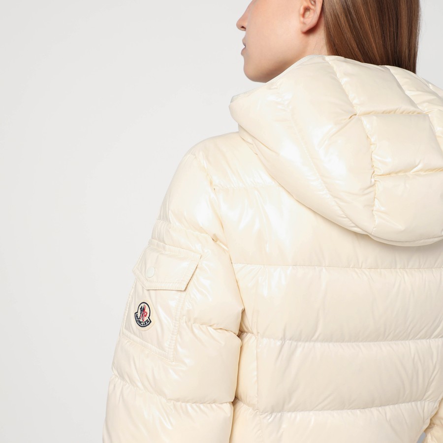 【関税&送料込】Moncler White Down Jacket In Lacquered Nylon Moncler White down jacket in lacquered nylon | TheDoubleF