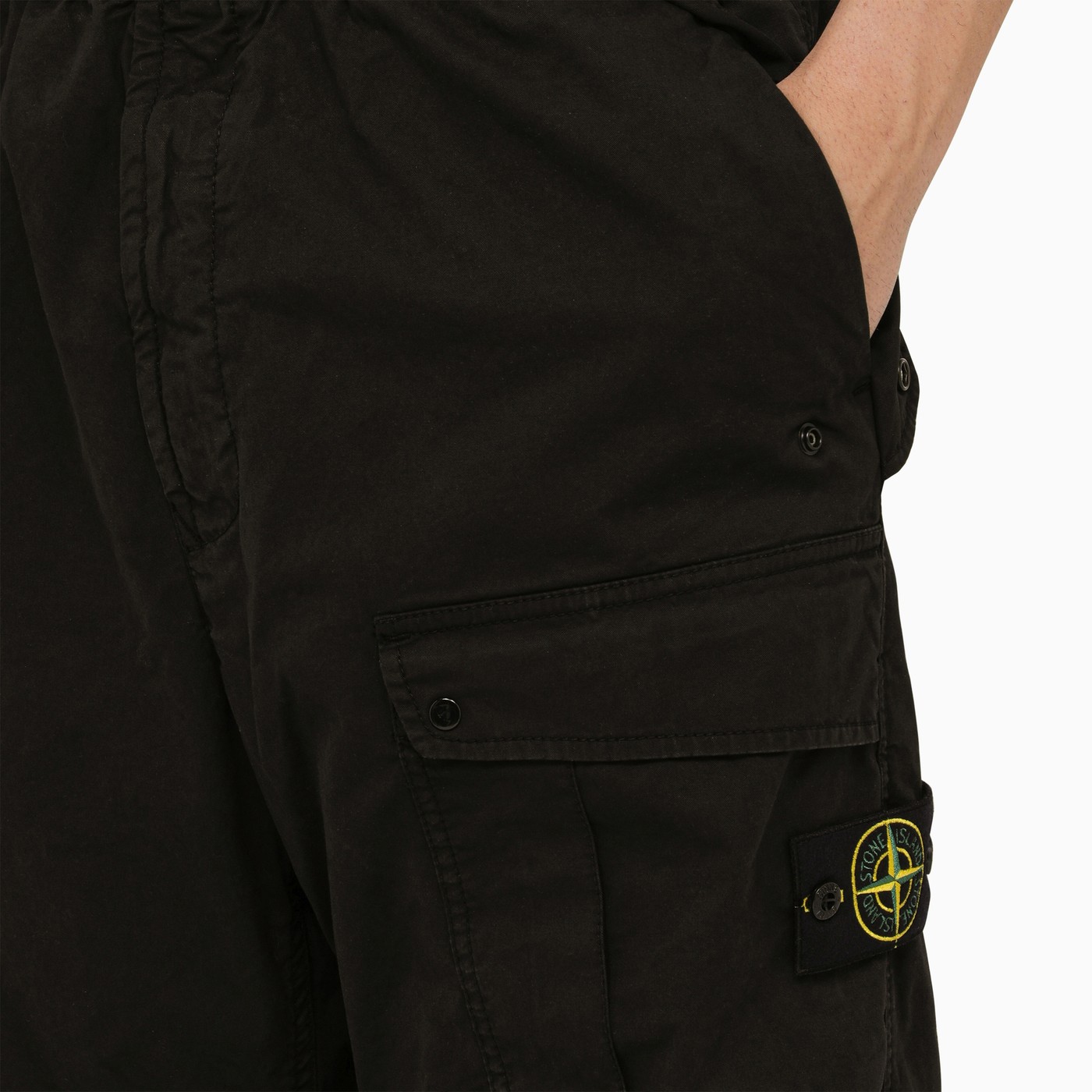 Stone Island Black cargo trousers in cotton TheDoubleF