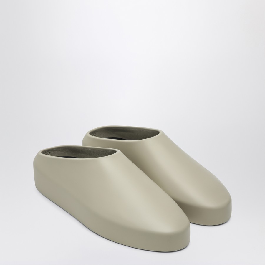 サンダル FEAR OF GOD SS25 'California' sabots (FG80200EVA TAUPE) Fear of God California 2.0 slip-on Taupe | TheDoubleF