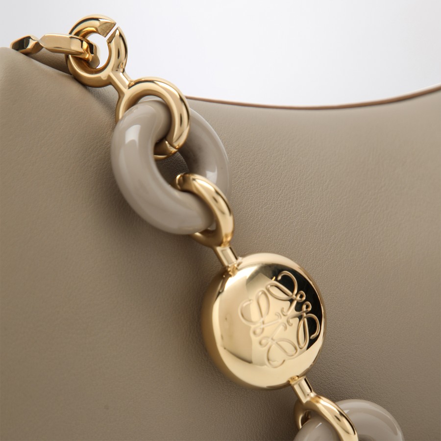 バッグ・カバンその他 Loewe Ola medium bag in Sand colour Medium Ola bag in smooth calfskin Beige - LOEWE