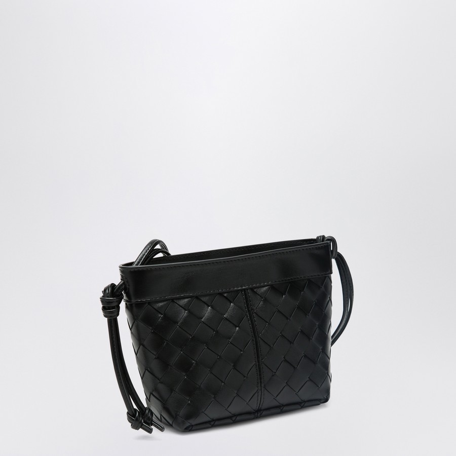 Bottega Veneta Black small shoulder bag in Intrecciato