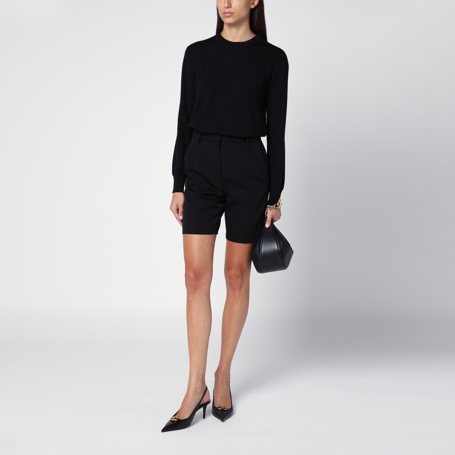 ショートパンツ Valentino Black wool bermuda shorts Valentino Black wool bermuda shorts | TheDoubleF