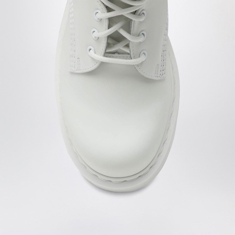 MM6 ビジネス・ドレスシューズ 白 2122625E0164 MM6 Maison Margiela White lace-up boot MM6 X Dr. Martens
