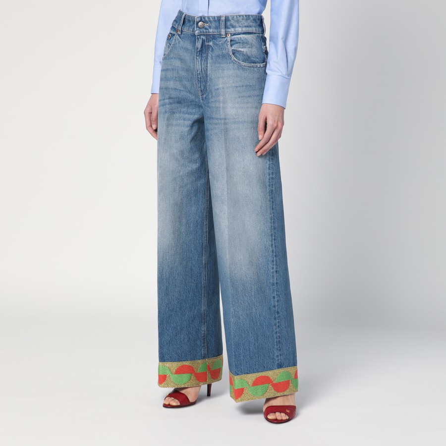 デニム・ジーパン VALENTINO SS25 Denim jeans (6B0DD19X94V 558) Denim Pants for Woman in Denim | Valentino US
