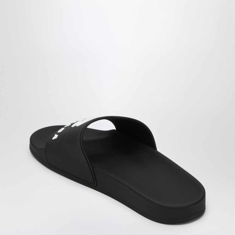 Balenciaga Rubber slide sandals for the pool | TheDoubleF