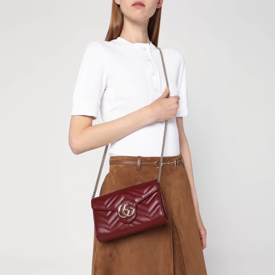 ヘアアクセサリー GUCCI GG Marmont Wallet Red Anchor with Chain GG Marmont wallet on chain in Rosso Ancora red and pink