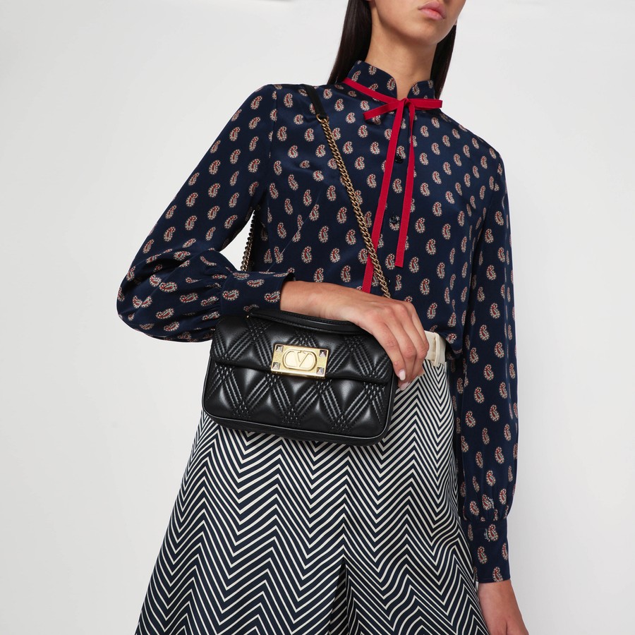 バッグ・カバンその他 Valentino Garavani Black Quiltie 67 bag with ivory polka dot Valentino Garavani Black Quiltie 67 bag with ivory polka