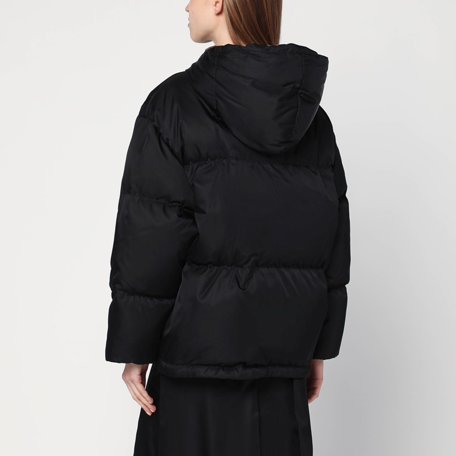 ジャケット PRADA BLACK ZIP-UP PUFFER JACKET IN RE-NYLON Prada Black zip-up puffer jacket in Re-Nylon | TheDoubleF