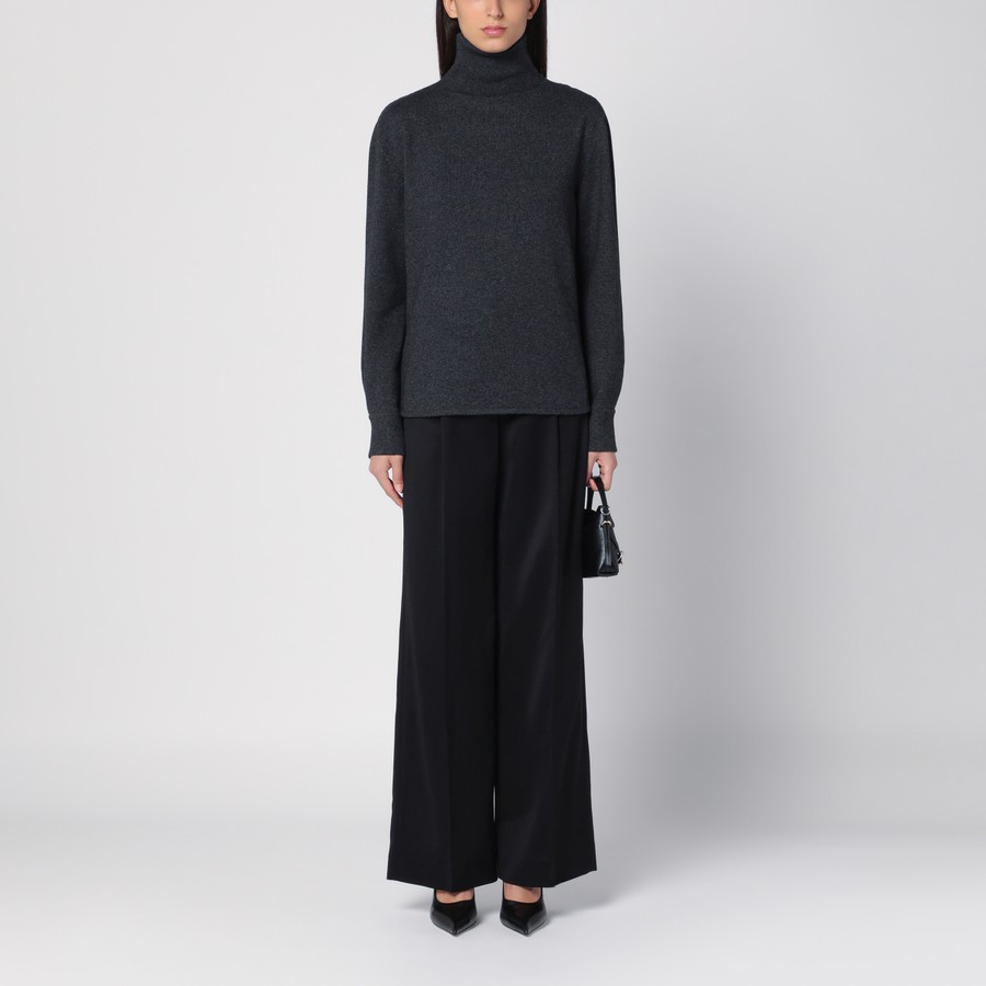 2025SS大人も着れるGIVENCHYロゴリブドレスGREEN (C-14Y) GIVENCHY - GIVENCHY ロゴ オーバーサイズ レイヤードL/Tシャツ