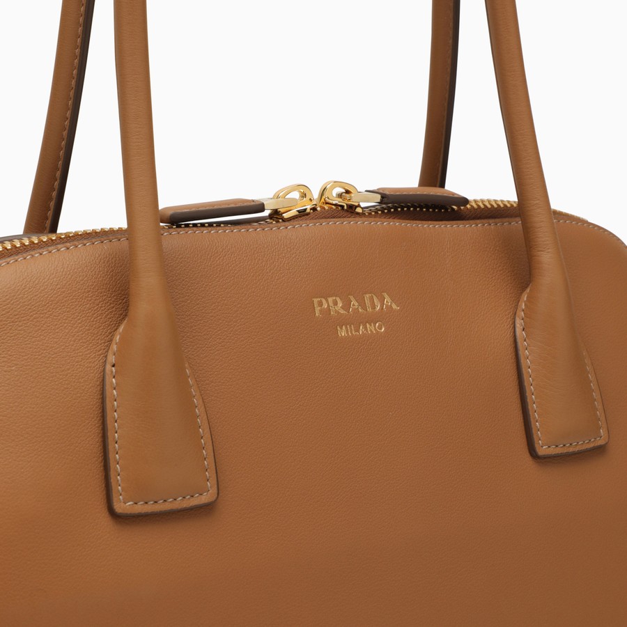 トートバッグ PRADA FW25 Caramel leather shopping bag (1BG5092CYS F03BH) Prada Large caramel-coloured leather shopping bag | TheDoubleF
