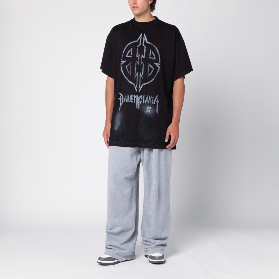 【BALENCIAGA】 ブラック l BB Stencil Tシャツ Metal Bb Stencil T-shirt Oversized in Black/white