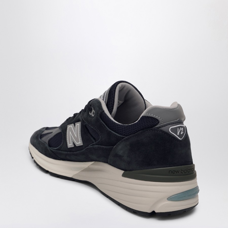 New Balance Made in UK 991v2 Sneakers in Navy Blue | TheDoubleF