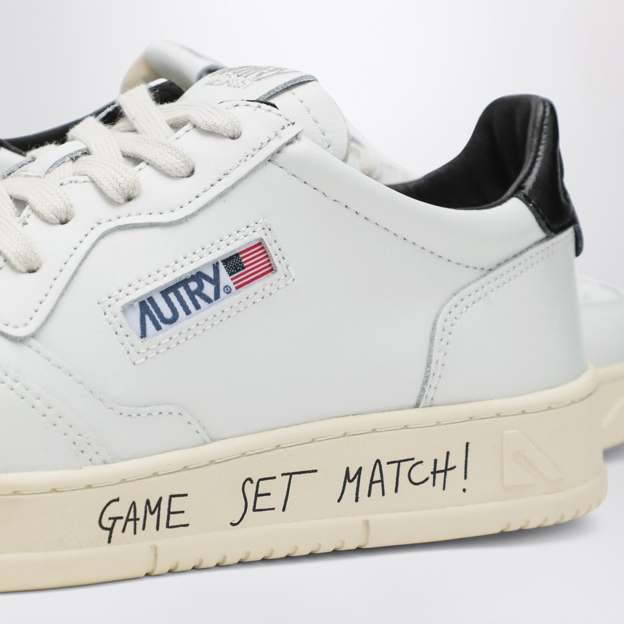 AUTRY Medalist trainer in white/black leather and suede