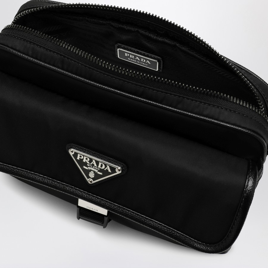 ショルダーバッグ・ポシェット PRADA BLACK RE-NYLON MEDIUM CROSS-BODY BAG Prada Black cross-body bag in Re-Nylon and Saffiano leather