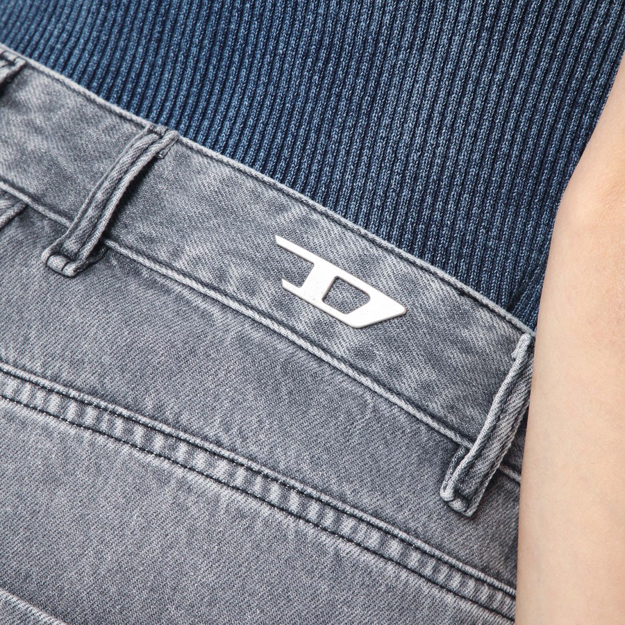 デニム・ジーパン DIESEL Woman Jeans Grey A133160DCBE 02 Diesel Jeans 1996 d-sire grey washed | TheDoubleF