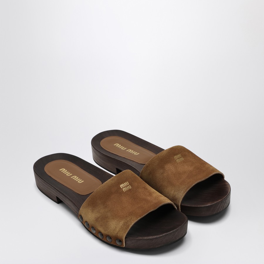 Miu Miu Cinnamon coloured suede clogs with logo | TheDoubleF