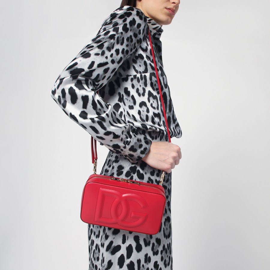 ショルダーバッグ・ポシェット DOLCE GABBANA Women Messenger Bags BB7289AW576 8X052 RED Dolce&Gabbana Red leather shoulder bag with logo | TheDoubleF