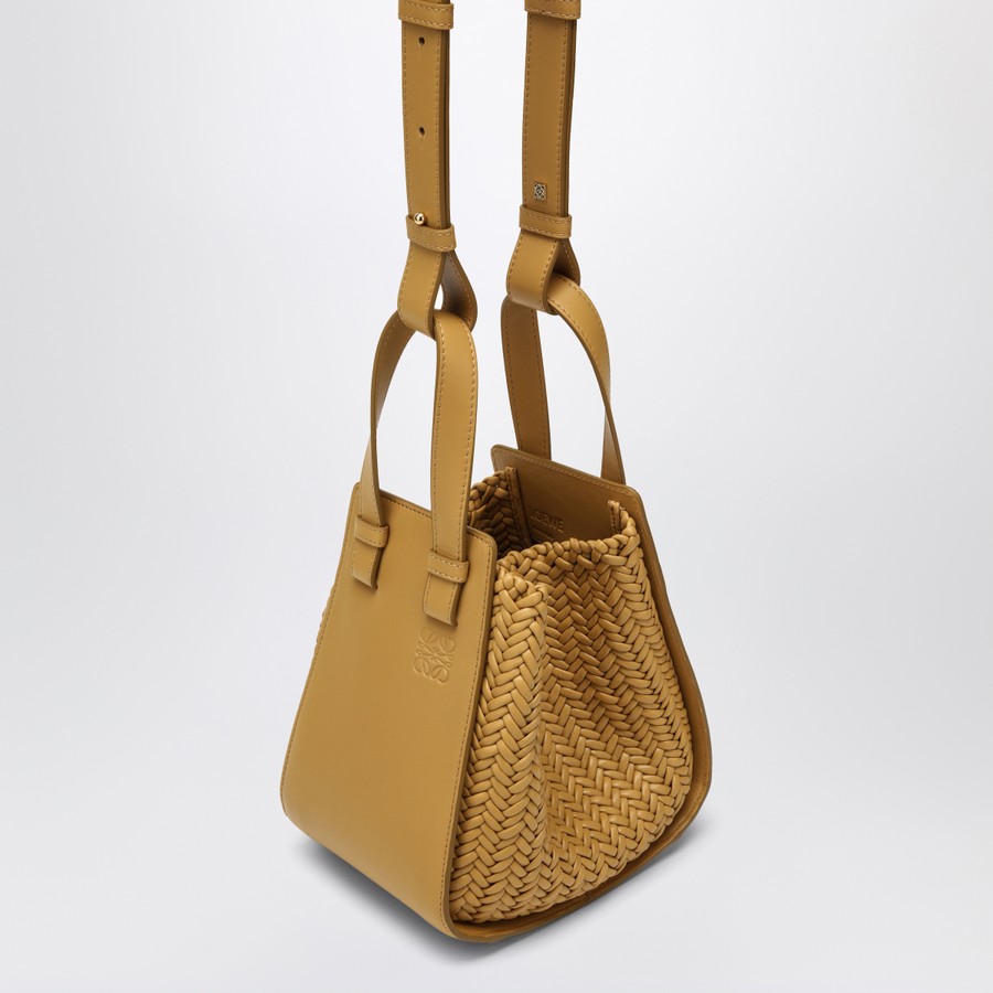 バッグ・カバンその他 LOEWE SAHARA LEATHER HAMMOCK BAG Loewe Sahara leather Hammock bag | TheDoubleF