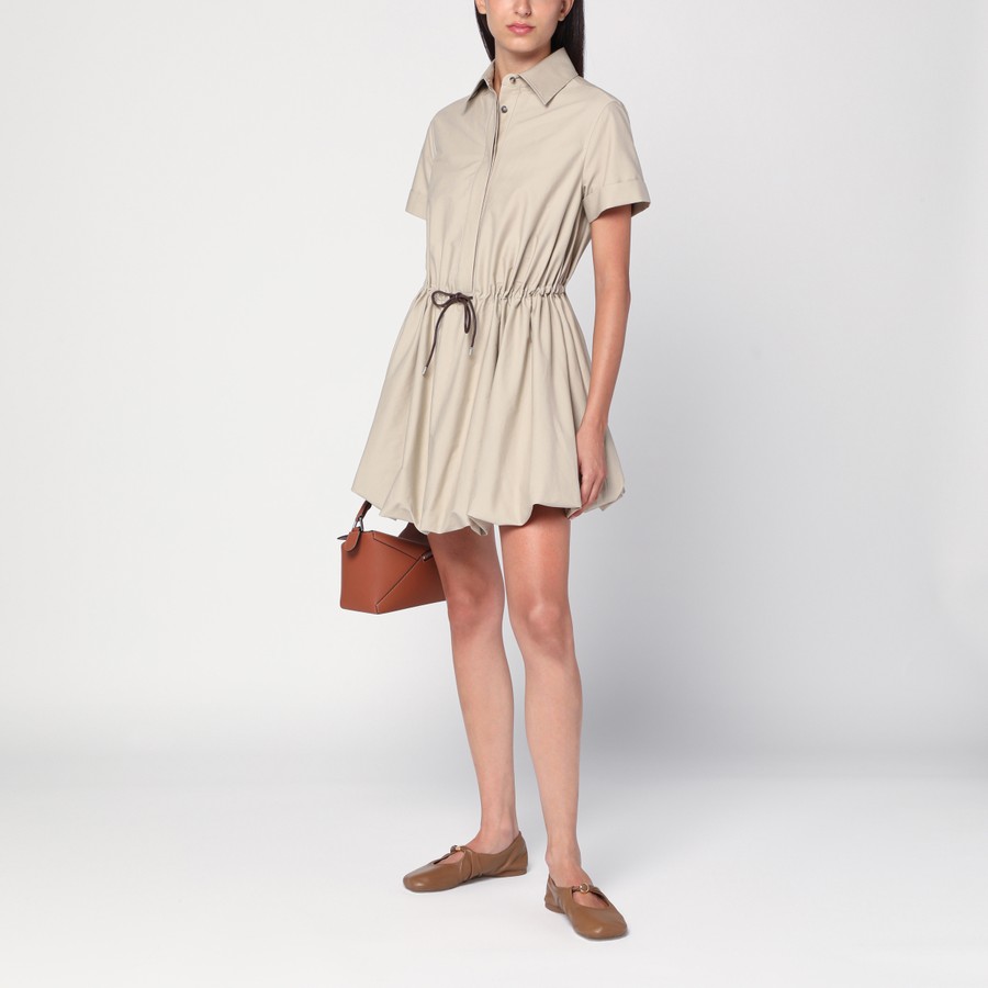 ロエベ　上品　ゴールド×ベージュ　ベルト　お洒落　パンツ　スカート　ドレス ベージュ系 LOEWE(ロエベ) ベルト(レディース) - 海外通販のBUYMA
