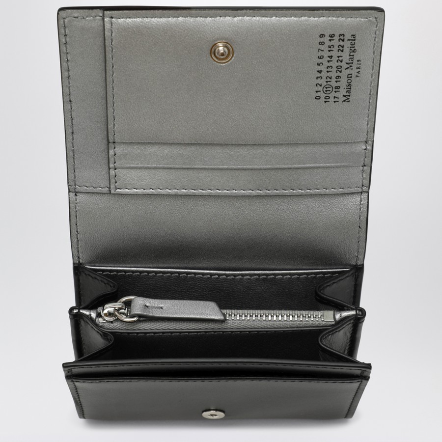 【A＆S】Flap bi-fold wallet Black Flap bi-fold wallet – ARTS&SCIENCE ONLINE SELLER intl.