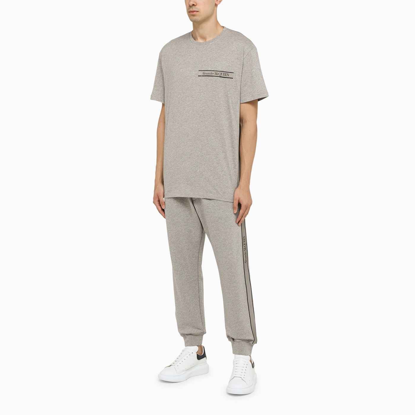 Alexander McQueen Pantalone jogging grigio con banda logata TheDoubleF
