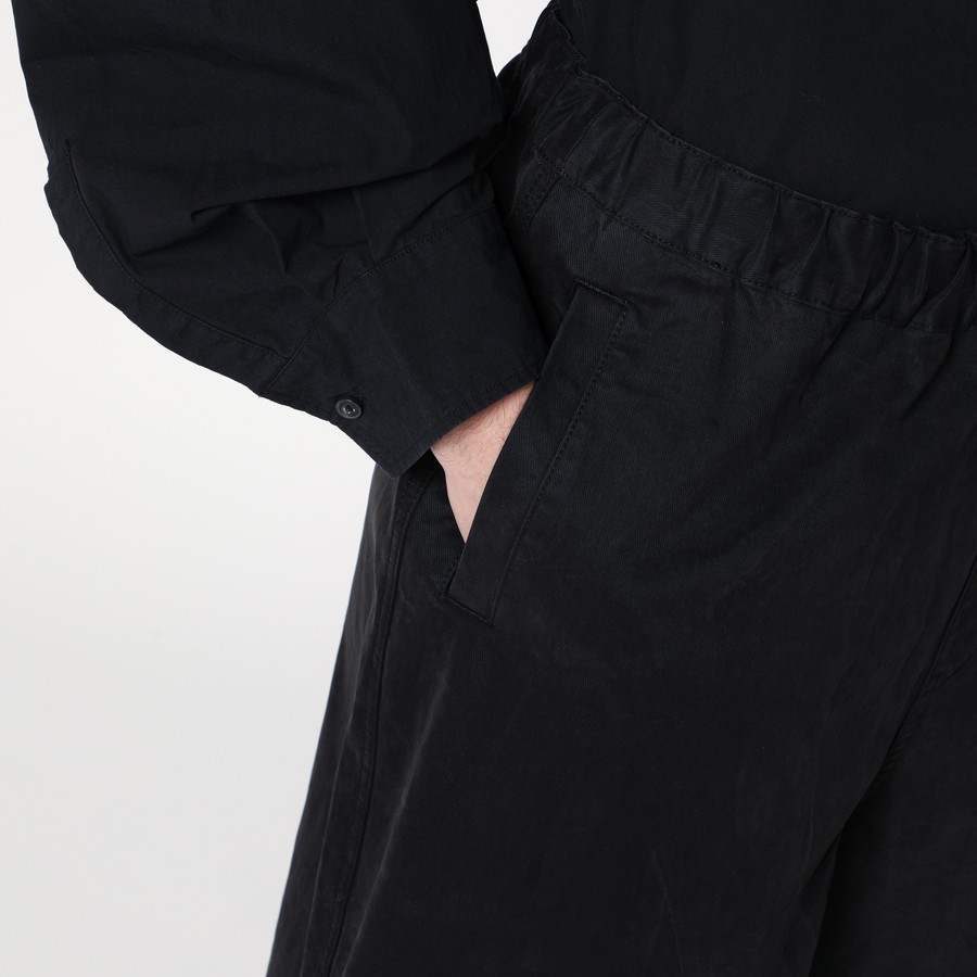 Entire Studios Wide black bermuda shorts in cotton | TheDoubleF