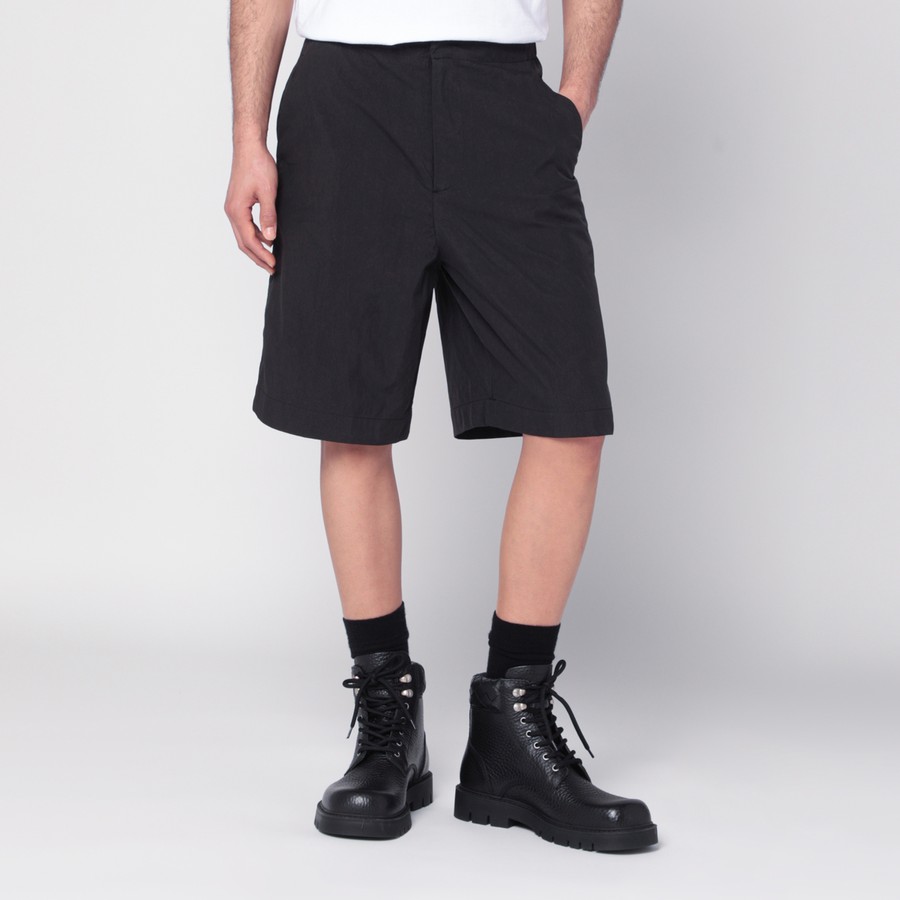 パンツ・ボトムスその他 OAMC Peacemaker black bermuda shorts in cotton blend OAMC Peacemaker black bermuda shorts in cotton blend