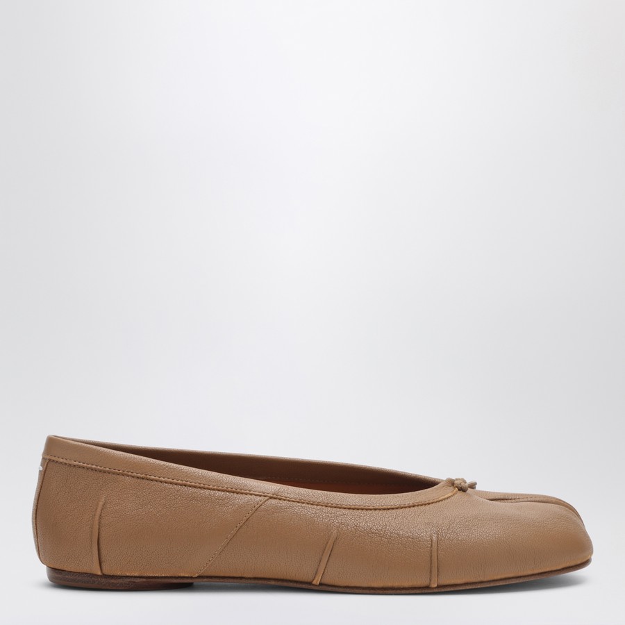 Maison Margiela Tabi New beige leather ballet flats | TheDoubleF