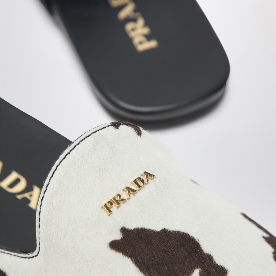サンダル・ミュール PRADA WHITE/DARK BROWN MULES WITH ANIMAL PRINT Prada White/dark brown mules with animal print | TheDoubleF