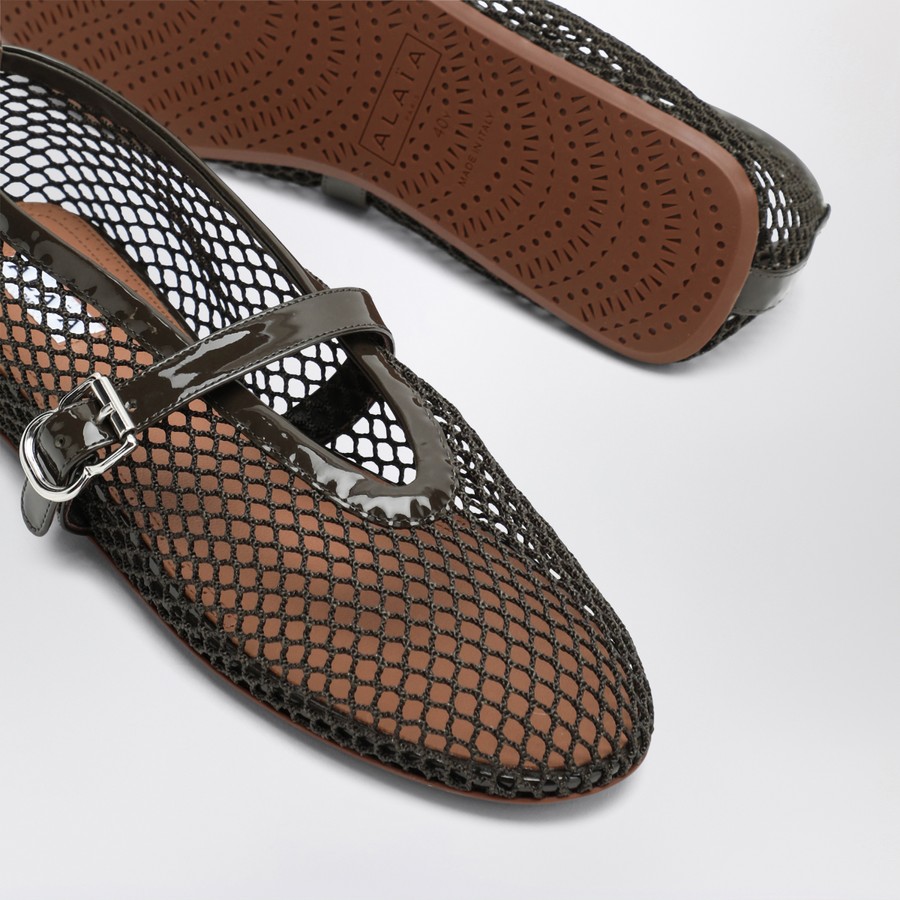 バレエシューズ ALAIA KHAKI MESH BALLERINA ALAÏA KHAKI BALLET FLATS IN FISHNET | ALAÏA AM